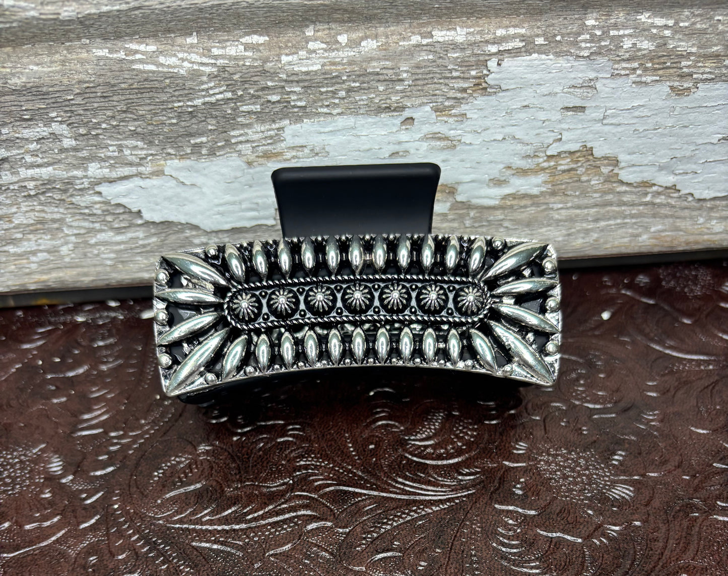 Claw Clip with Metal Concho