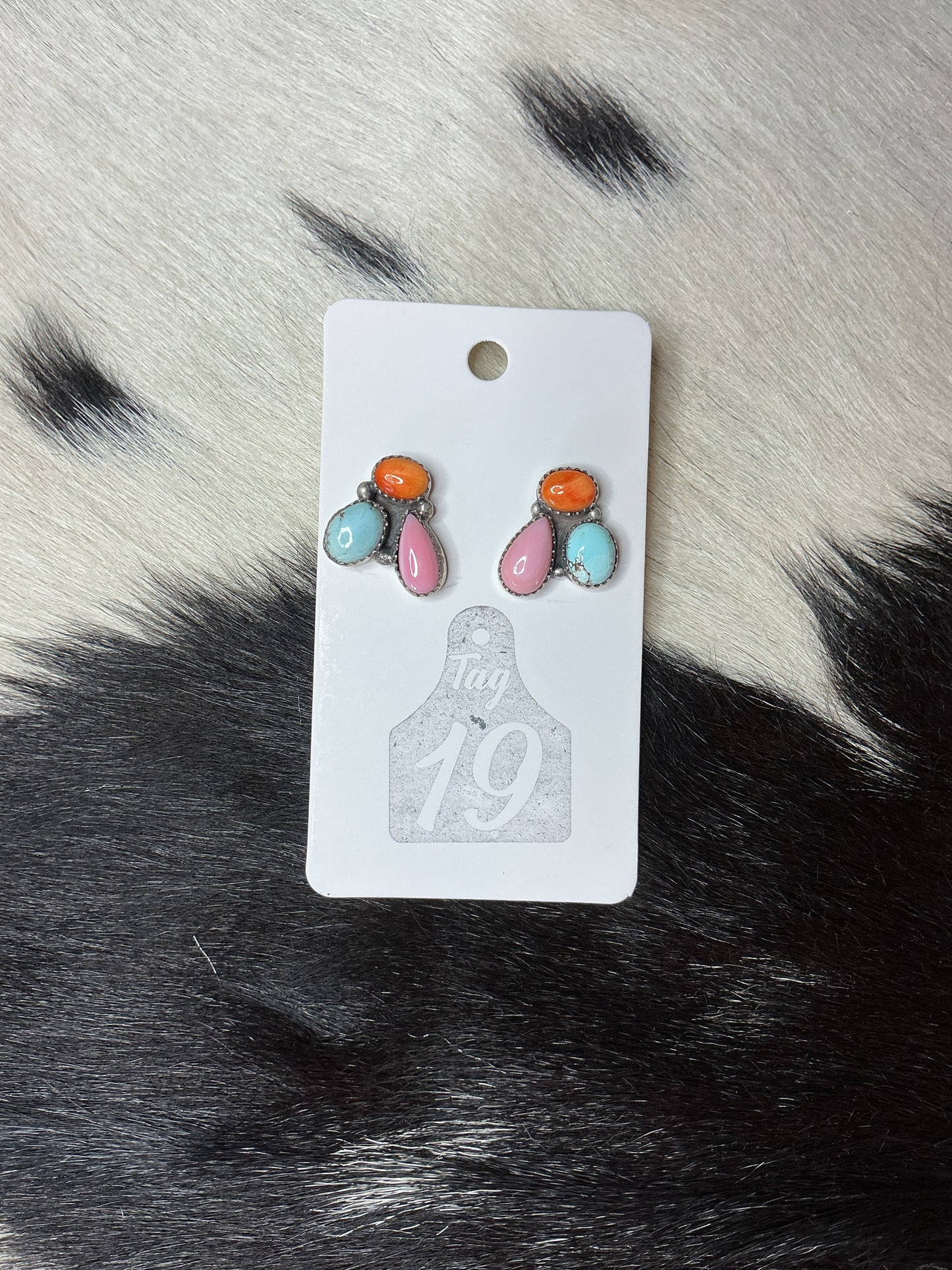 Golden Hills, Spiny & Pink Conch Studs