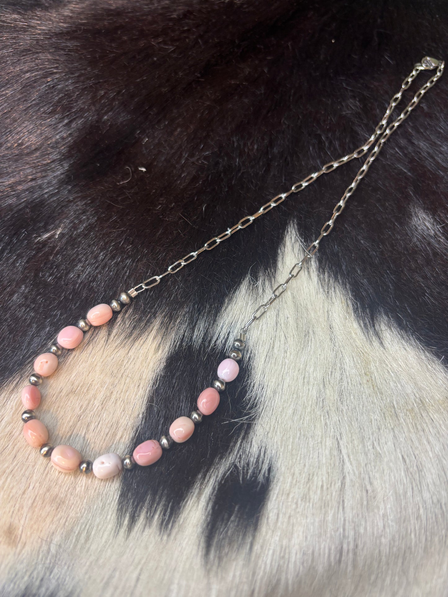 Extended Bar Pink Conch Necklaces