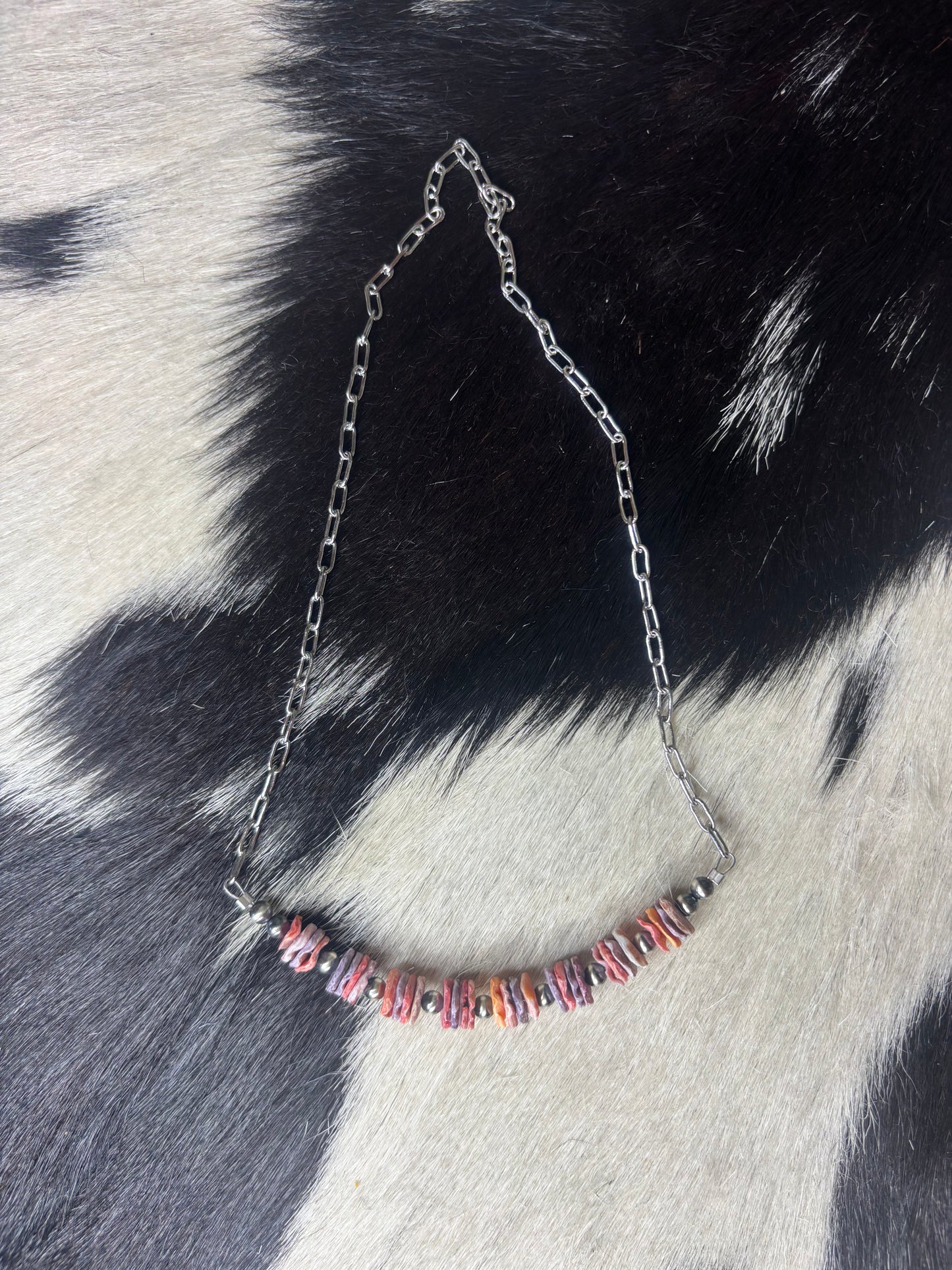 Extended Bar Royal Pectin Shell Necklace