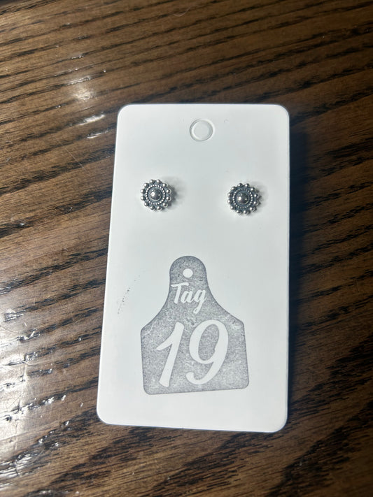 Dainty Everyday Concho Style Stud