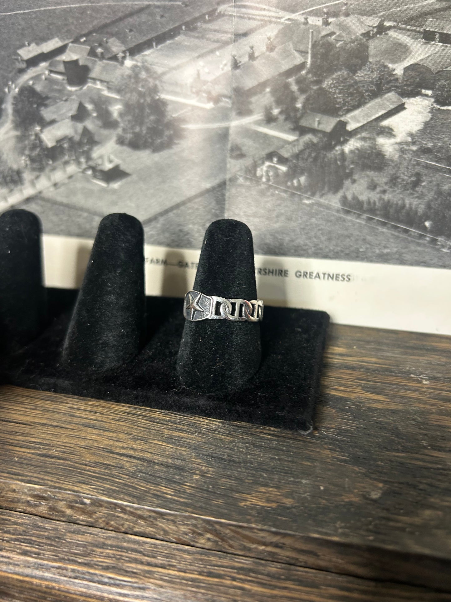 Star Buckle Ring