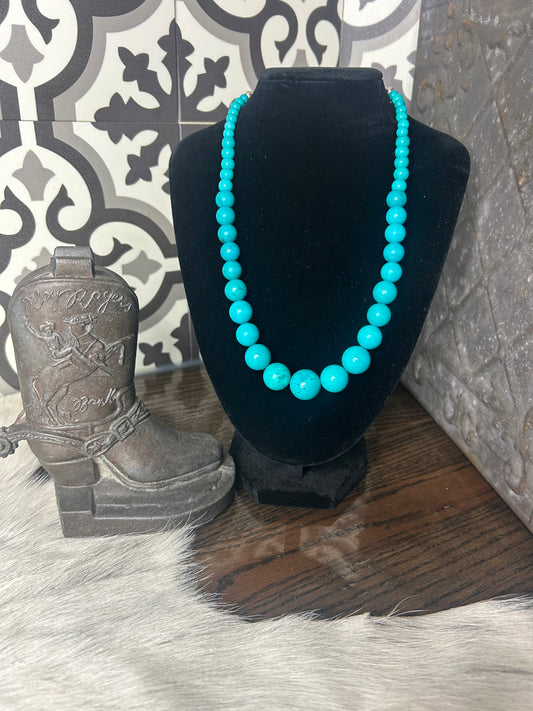 Turquoise Beaded Necklace