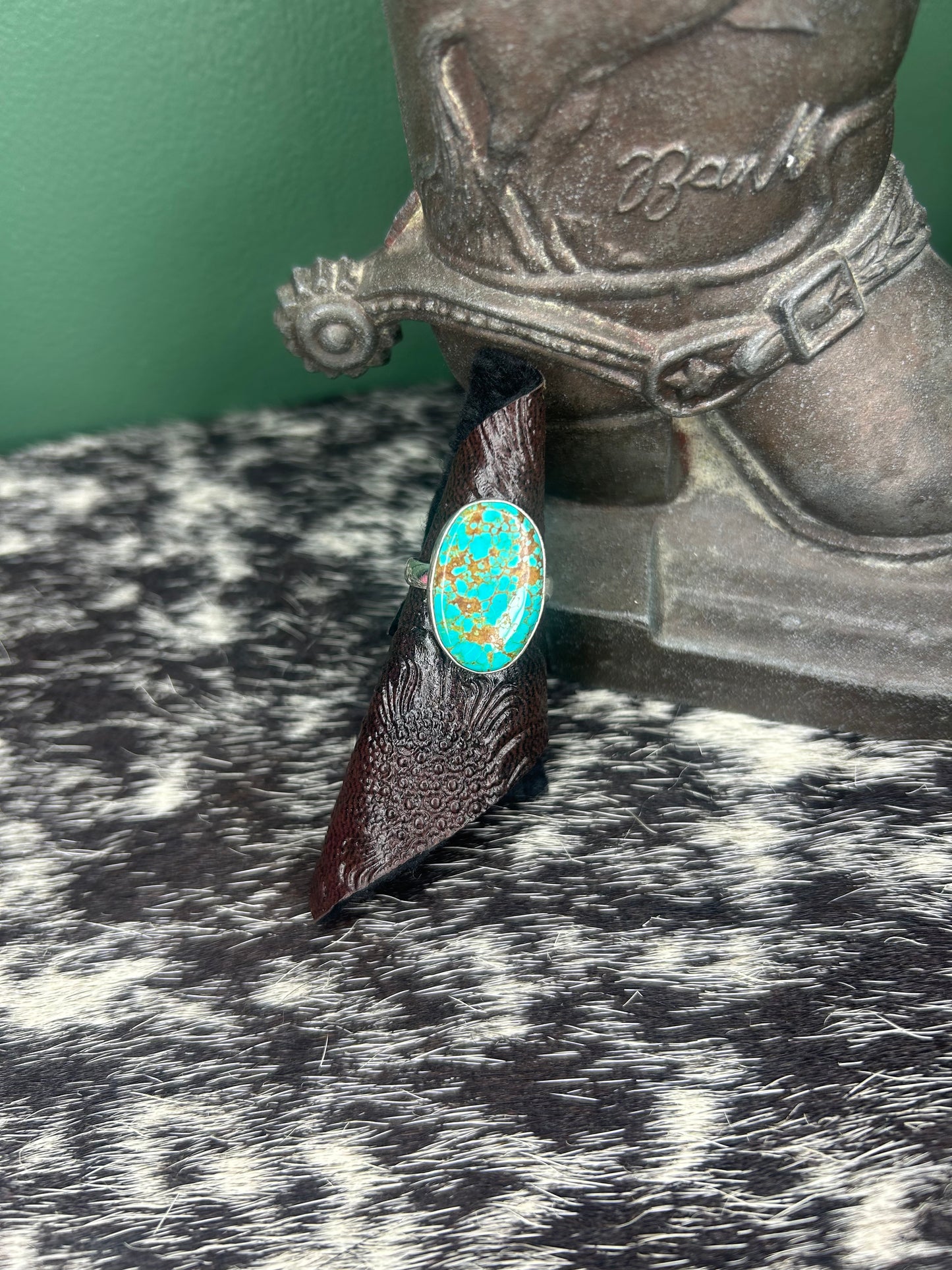 Mine 8 Turquoise Ring