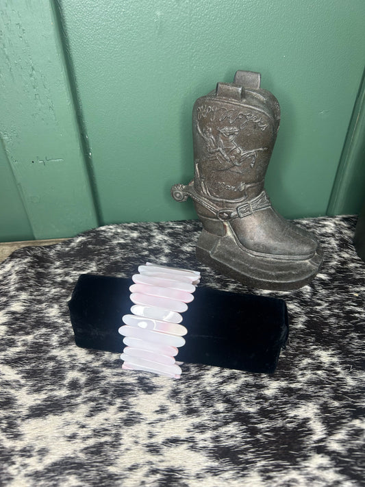Pink Conch Stretch Bracelet