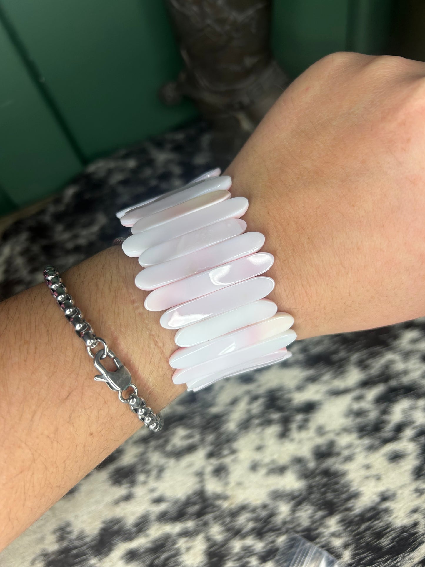 Pink Conch Stretch Bracelet