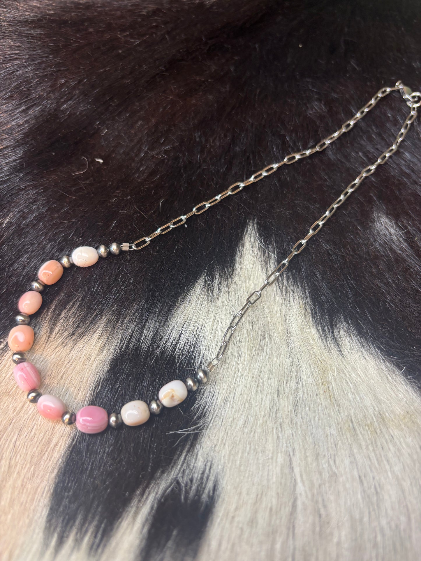 Extended Bar Pink Conch Necklaces