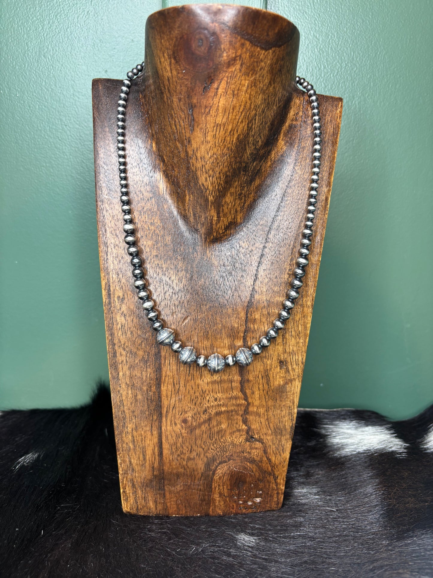 Sterling Silver Stamped Seam Pearls Necklace