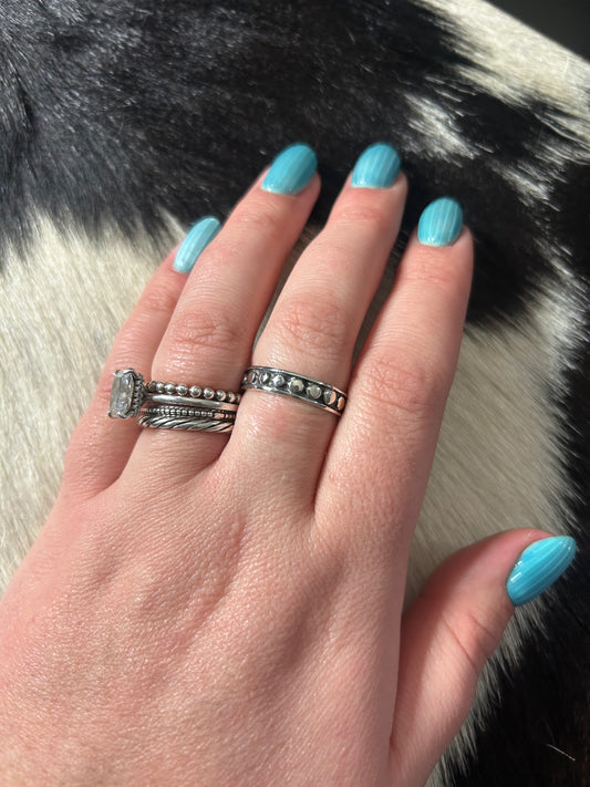 Dot Ring