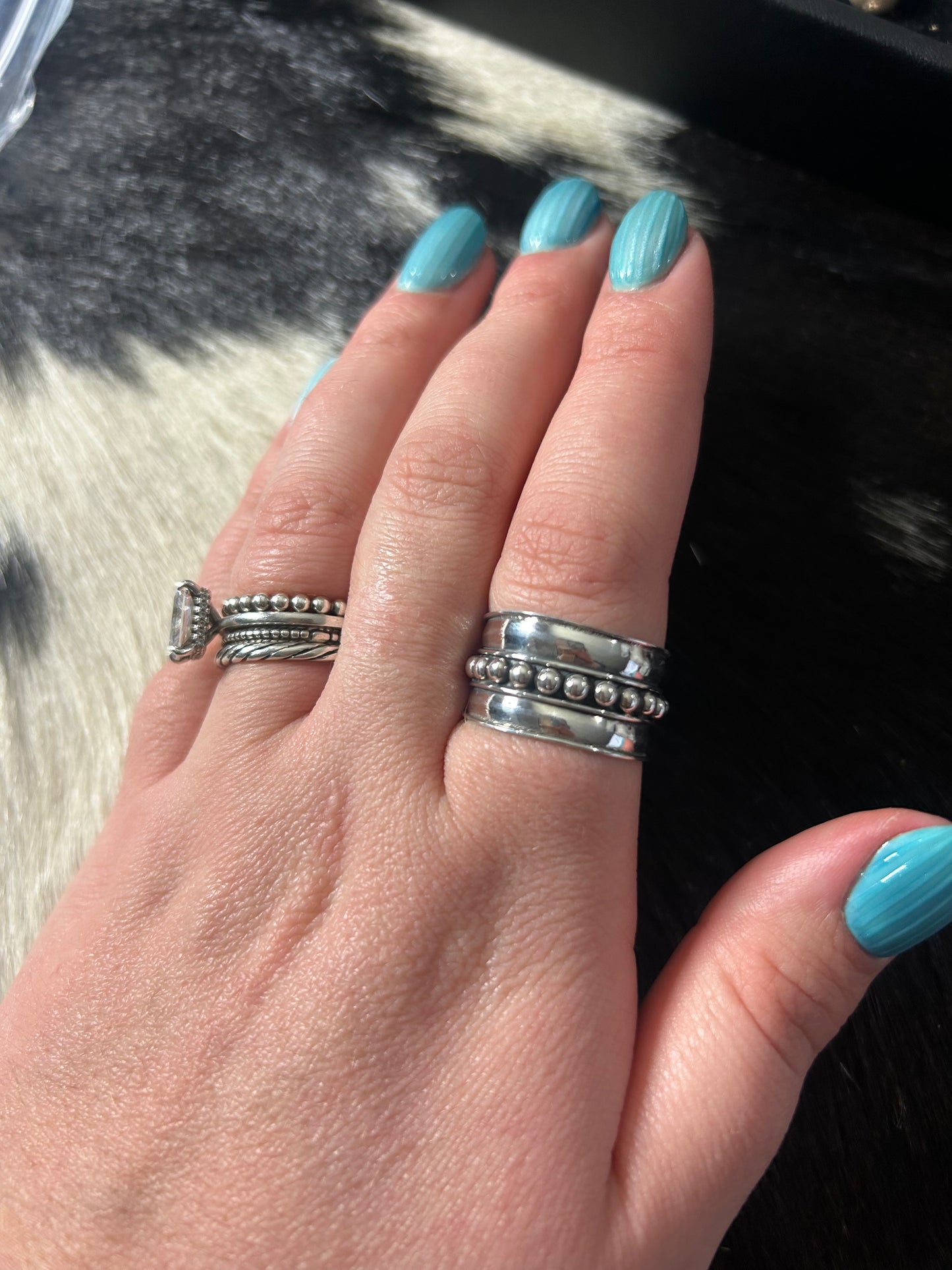 Thick Band With Dot Band