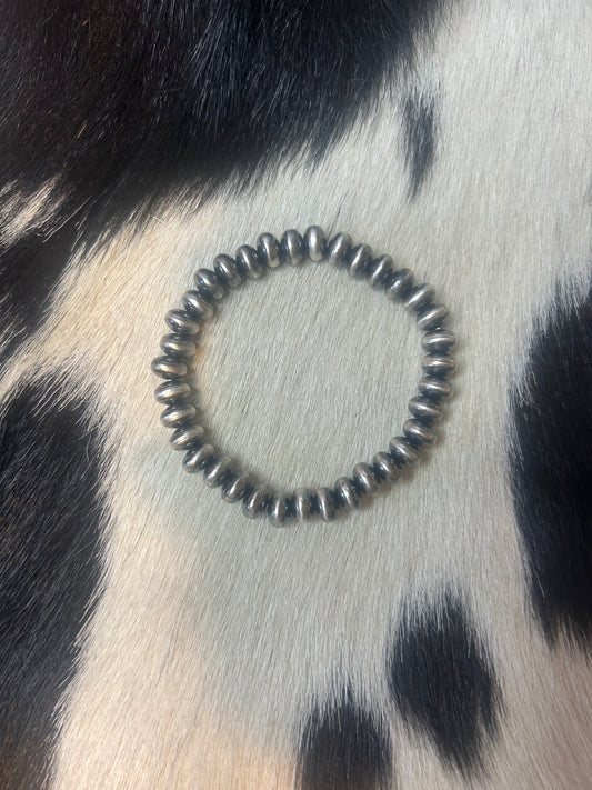 8mm Silver Plated Copper Saucer Pearl Bracelet